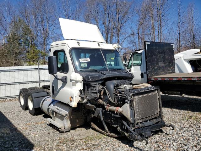 2018 FREIGHTLINER CASCADIA 1, null