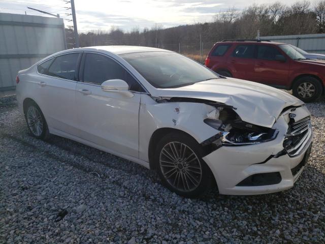 3FA6P0HD1ER298200 - 2014 FORD FUSION SE WHITE photo 4