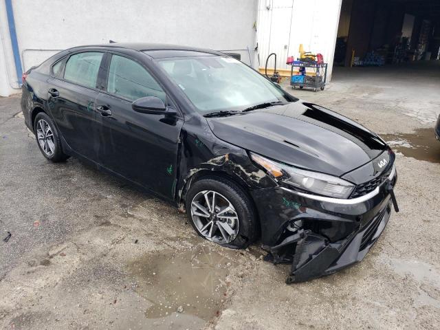 3KPF24AD9PE598541 - 2023 KIA FORTE LX BLACK photo 4