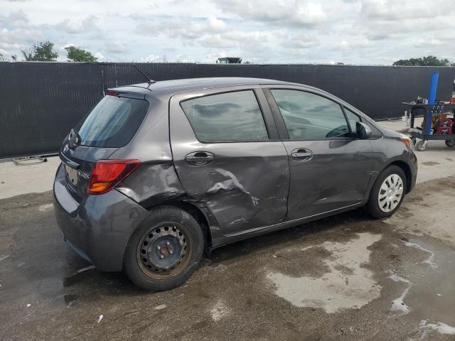 VNKKTUD30HA080599 - 2017 TOYOTA YARIS L ნაცრისფერი ფოტო 3