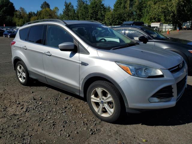 1FMCU9GX8GUC36791 - 2016 FORD ESCAPE SE ნაცრისფერი ფოტო 4