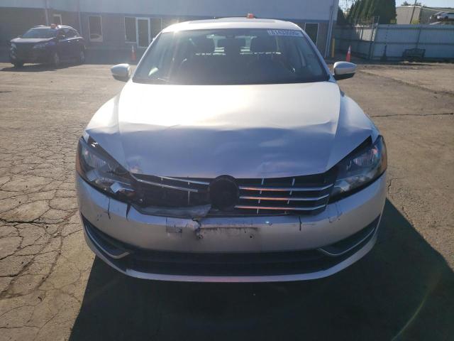 1VWBN7A32EC001701 - 2014 VOLKSWAGEN PASSAT SE SILVER photo 5