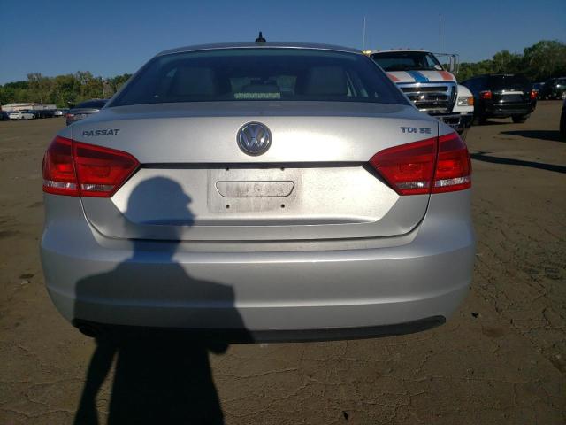 1VWBN7A32EC001701 - 2014 VOLKSWAGEN PASSAT SE SILVER photo 6