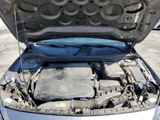 WDCTG4EB8FJ171800 - 2015 MERCEDES-BENZ GLA 250 Gris photo 12