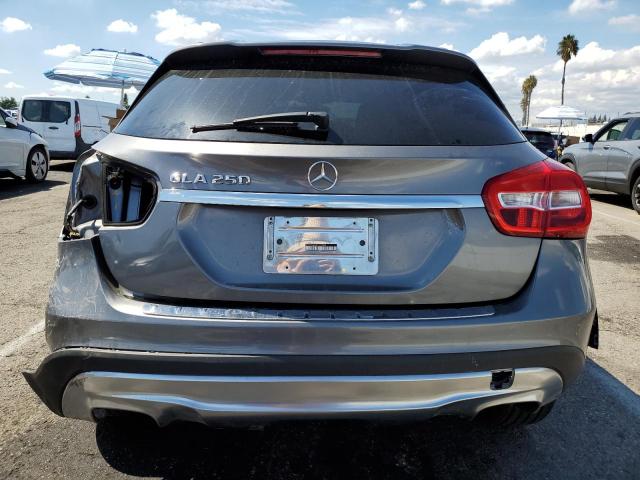 WDCTG4EB8FJ171800 - 2015 MERCEDES-BENZ GLA 250 Gris photo 6