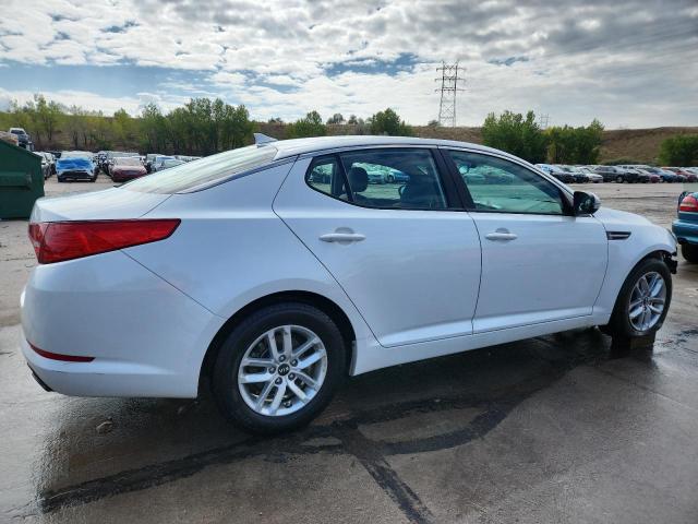 KNAGM4A77B5144332 - 2011 KIA OPTIMA LX Blanco foto 3