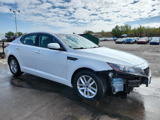 KNAGM4A77B5144332 - 2011 KIA OPTIMA LX Blanco foto 4