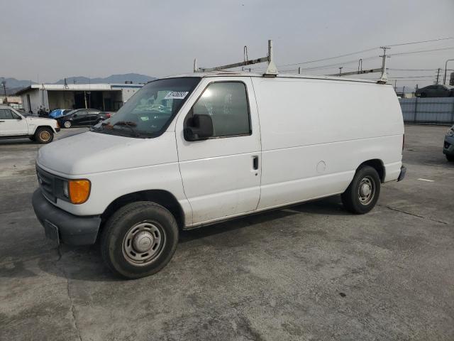 1FTRE14W25HA78558 - 2005 FORD ECONOLINE E150 VAN WHITE photo 1