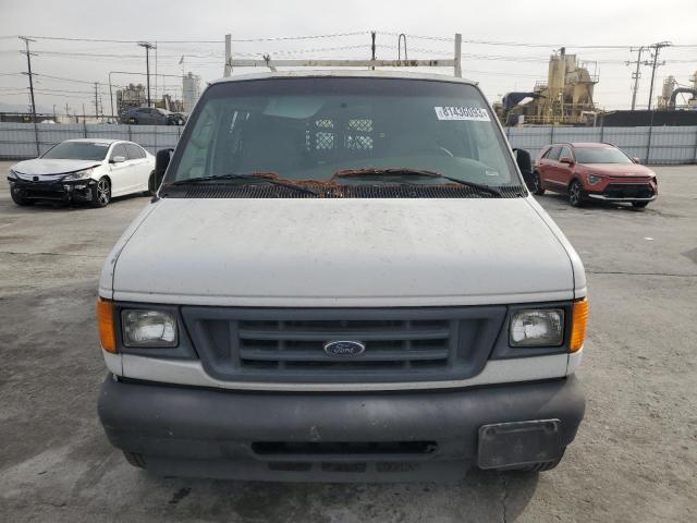 1FTRE14W25HA78558 - 2005 FORD ECONOLINE E150 VAN WHITE photo 5