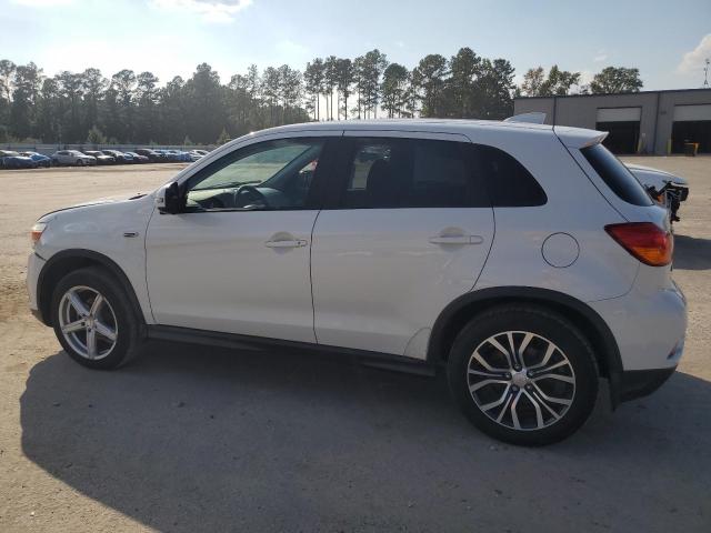 JA4AP3AU0JU024077 - 2018 MITSUBISHI OUTLANDER SPORT ES Білий фото 2