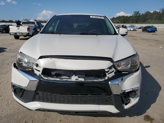 JA4AP3AU0JU024077 - 2018 MITSUBISHI OUTLANDER SPORT ES Білий фото 5