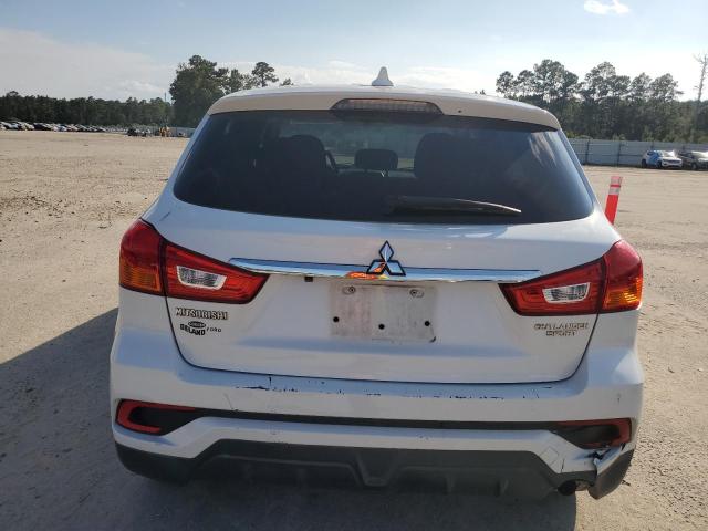 JA4AP3AU0JU024077 - 2018 MITSUBISHI OUTLANDER SPORT ES Білий фото 6