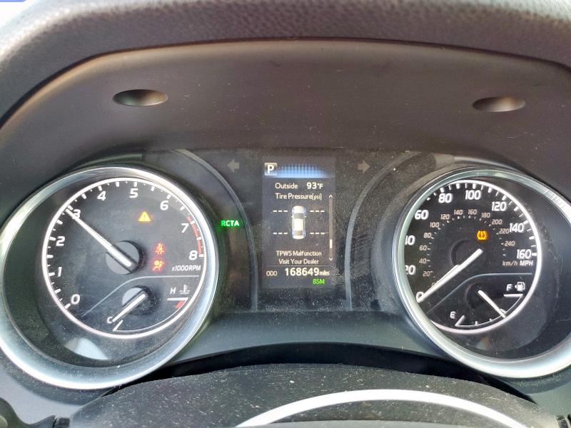 4T1B11HK7JU569628 - 2018 TOYOTA CAMRY L Rot Foto 9