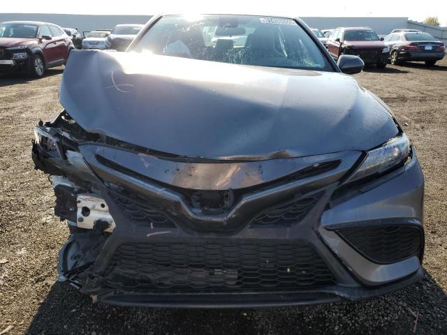 4T1G11AK1PU186213 - 2023 TOYOTA CAMRY SE NIGHT SHADE GRAY photo 5