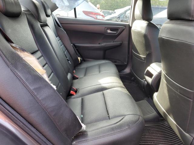 4T1BF1FK1HU386191 - 2017 TOYOTA CAMRY LE GRAY photo 10