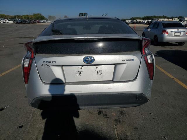 JTDKBRFU7H3033010 - 2017 TOYOTA PRIUS 银色 照片 6