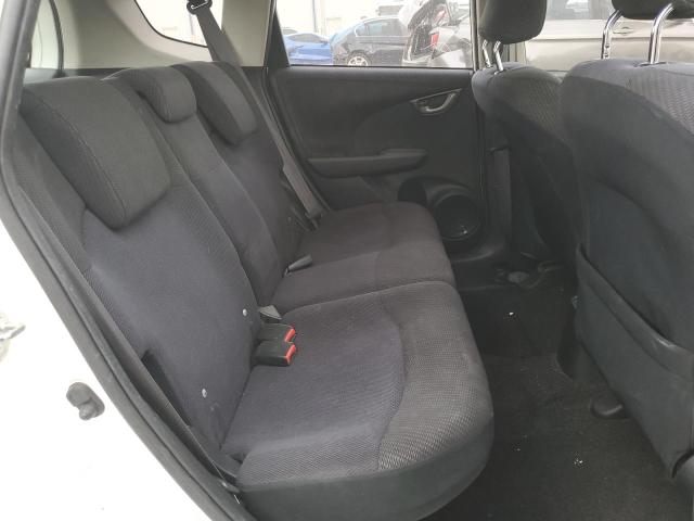JHMGE8H69DC043066 - 2013 HONDA FIT SPORT WHITE photo 10