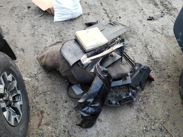 5TFSZ5AN0JX164573 - 2018 TOYOTA TACOMA ACCESS CAB შავი ფოტო 12