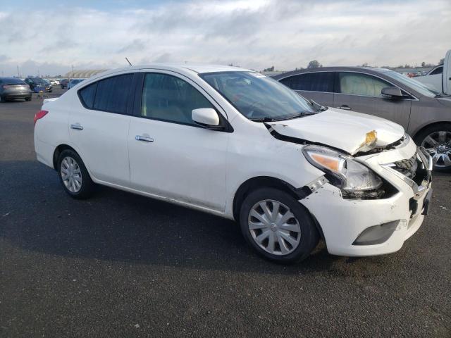 3N1CN7AP5KL867843 - 2019 NISSAN VERSA S WHITE photo 4