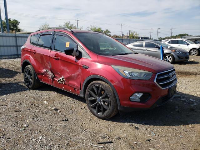 1FMCU0G91HUA36687 - 2017 FORD ESCAPE SE RED photo 4