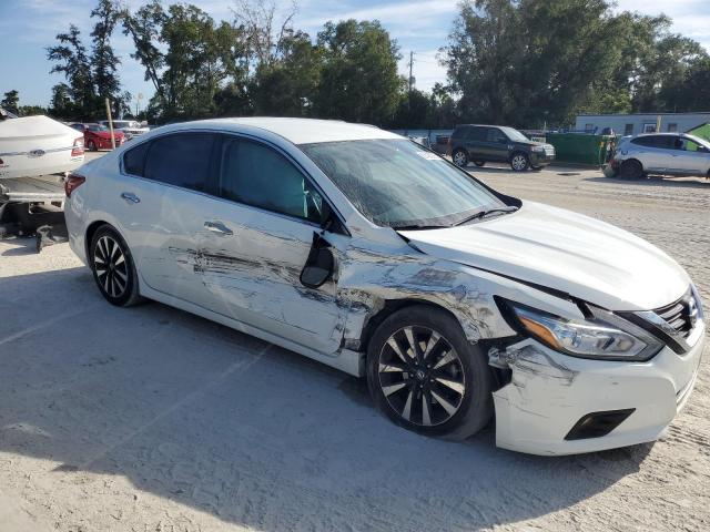 1N4AL3AP9JC243529 - 2018 NISSAN ALTIMA 2.5 Blanc photo 4