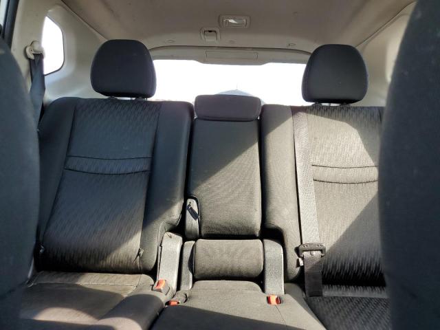 KNMAT2MT5JP596386 - 2018 NISSAN ROGUE S Biały zdjęcie 10