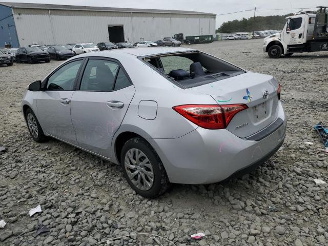 2T1BURHE6JC079215 - 2018 TOYOTA COROLLA L Gümüş fotoğraf 2
