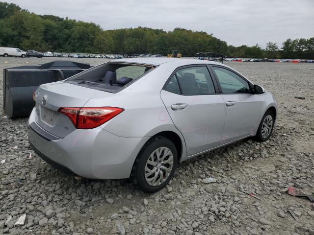 2T1BURHE6JC079215 - 2018 TOYOTA COROLLA L Gümüş fotoğraf 3