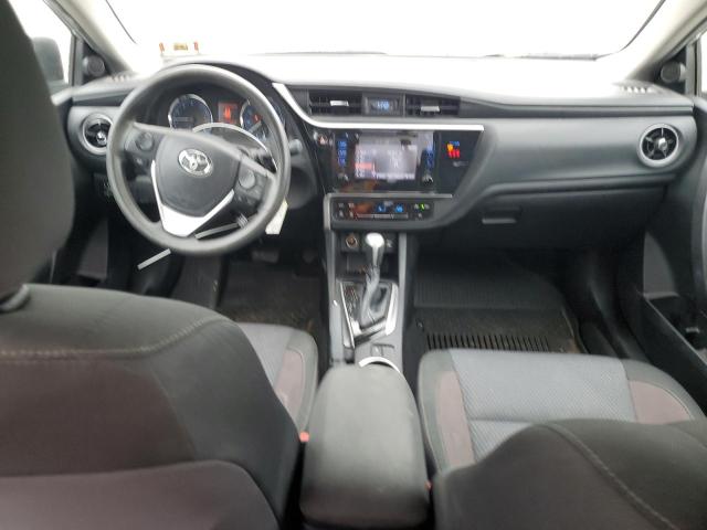 2T1BURHE6JC079215 - 2018 TOYOTA COROLLA L Gümüş fotoğraf 8