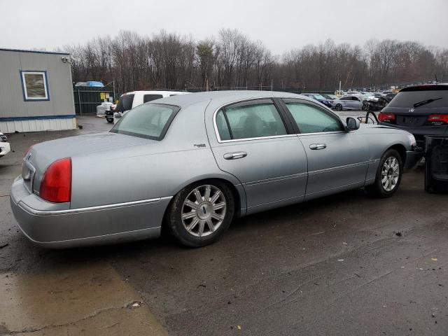 1LNHM82W66Y630120 - 2006 LINCOLN TOWN CAR SIGNATURE LIMITED SILVER photo 3