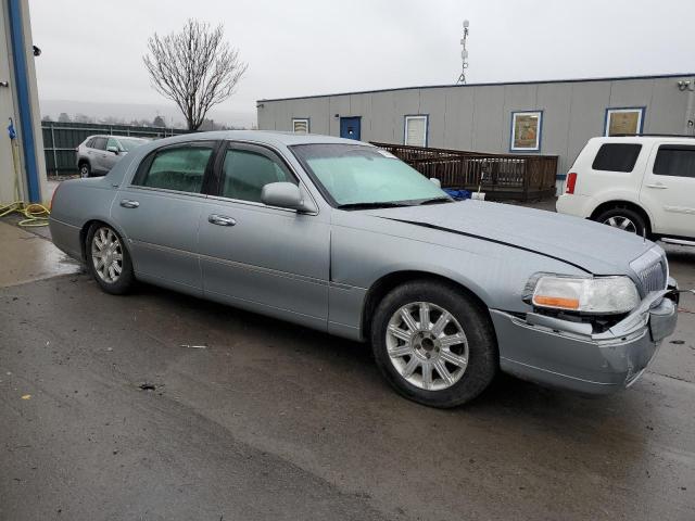 1LNHM82W66Y630120 - 2006 LINCOLN TOWN CAR SIGNATURE LIMITED SILVER photo 4