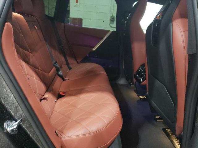 WB523CF05RCP93327 - 2024 BMW IX XDRIVE50 WHITE photo 11