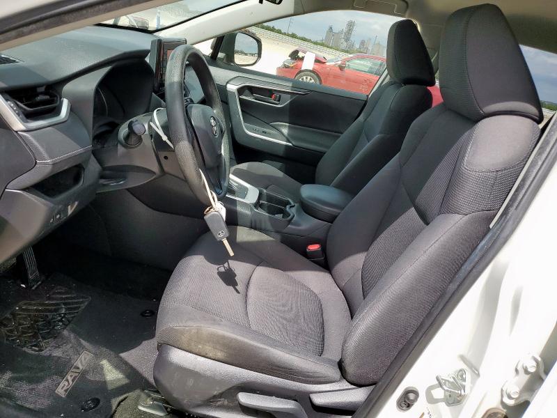 JTMH1RFV2KJ008783 - 2019 TOYOTA RAV4 LE WHITE photo 7