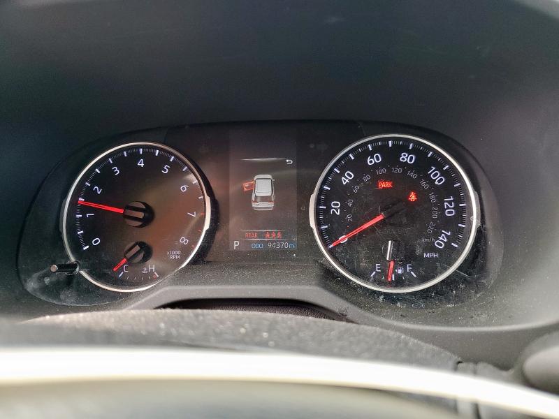 JTMH1RFV2KJ008783 - 2019 TOYOTA RAV4 LE WHITE photo 9