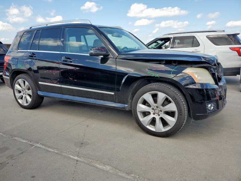 WDCGG5GB4AF416477 - 2010 MERCEDES-BENZ GLK 350 BLACK photo 4