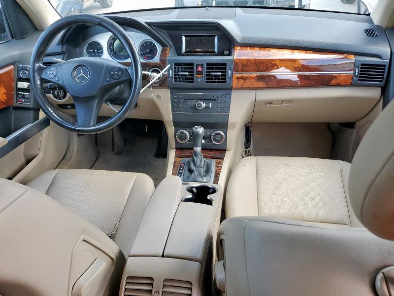 WDCGG5GB4AF416477 - 2010 MERCEDES-BENZ GLK 350 BLACK photo 8