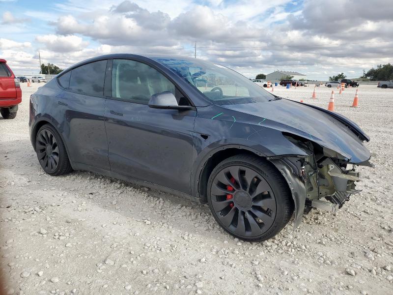 7SAYGDEF3PF896859 - 2023 TESLA MODEL Y Մոխրագույն լուսանկար 4