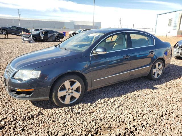 WVWAK73CX8E221942 - 2008 VOLKSWAGEN PASSAT KOMFORT BLUE photo 1