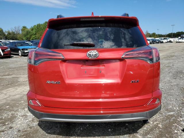 2T3WFREV8HW399474 - 2017 TOYOTA RAV4 XLE 红色 照片 6
