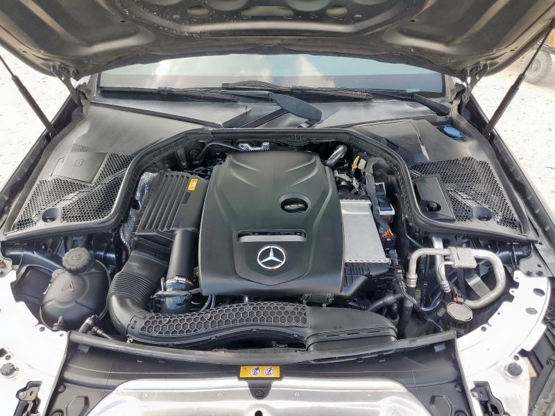 55SWF4JB2JU257338 - 2018 MERCEDES-BENZ C 300 GRAY photo 11