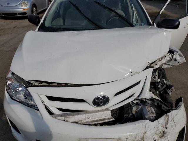 JTDBU4EE2B9145032 - 2011 TOYOTA COROLLA BASE أبيض صورة 11