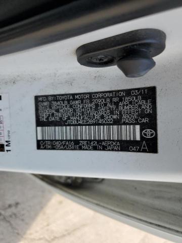 JTDBU4EE2B9145032 - 2011 TOYOTA COROLLA BASE أبيض صورة 12