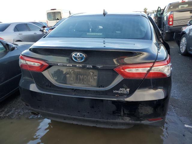 4T1B21HK4JU504622 - 2018 TOYOTA CAMRY HYBRID BLACK photo 6