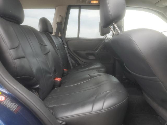 1J8GW48S22C315676 - 2002 JEEP GRAND CHEROKEE LAREDO BLUE photo 11