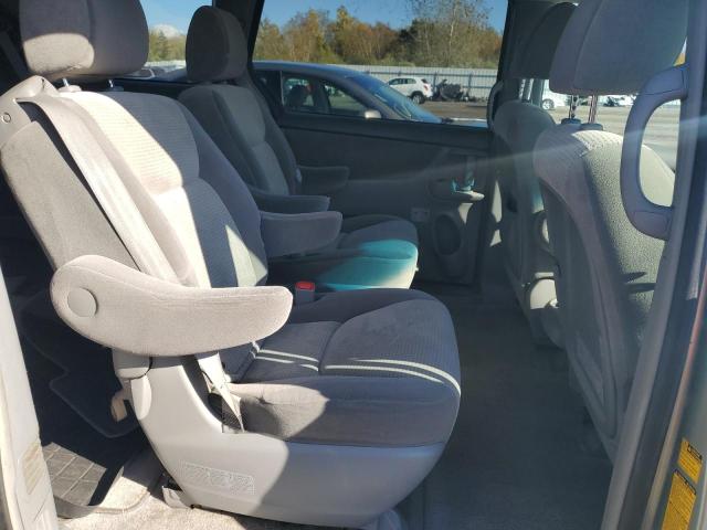 5TDJK4CC5AS031013 - 2010 TOYOTA SIENNA LE Verde foto 11