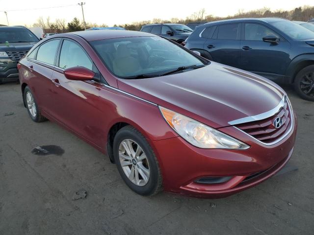 5NPEB4AC9CH439964 - 2012 HYUNDAI SONATA GLS RED photo 4