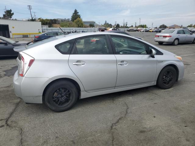 JTDKN3DU2C5534407 - 2012 TOYOTA PRIUS SILVER photo 3