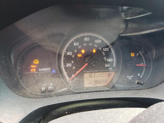 VNKKTUD36GA061683 - 2016 TOYOTA YARIS L ვერცხლისფერი ფოტო 9