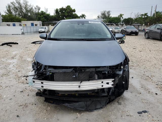 JTDVPMAE2N3022283 - 2022 TOYOTA COROLLA LE BLUE photo 5