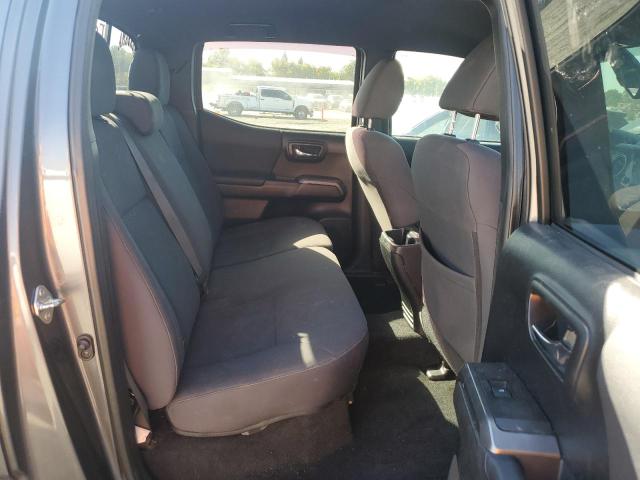 5TFCZ5AN0HX086651 - 2017 TOYOTA TACOMA DOUBLE CAB GRAY photo 10